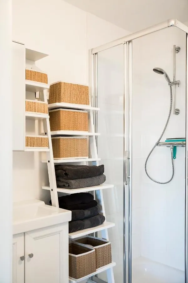 Charming studio in Bredene Appartement